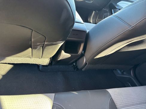 Used 2025 Chevrolet Trax LT image 24