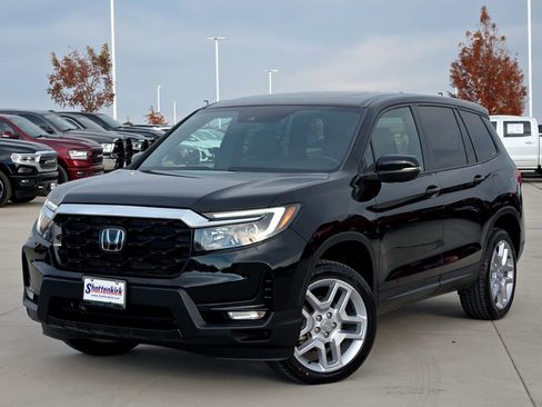 Used 2024 Honda Passport EX-L image 2