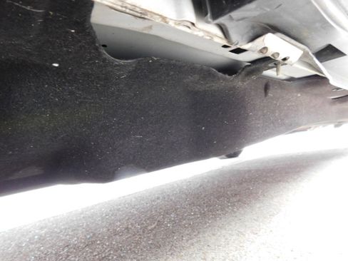 Used 2021 Ford Explorer XLT image 30