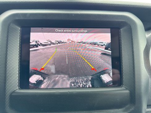 Used 2021 Jeep Gladiator Mojave w/ Cold Weather Group image 19