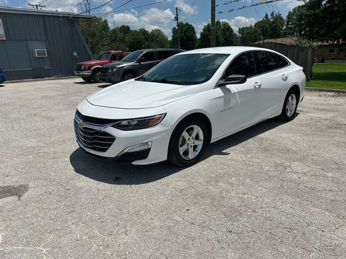 Used 2023 Chevrolet Malibu LS FWD image 12