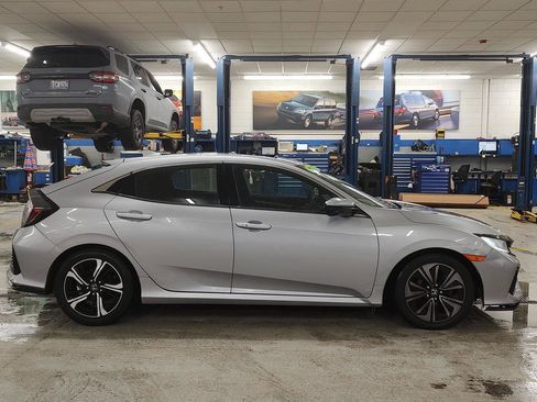 Used 2018 Honda Civic EX image 26