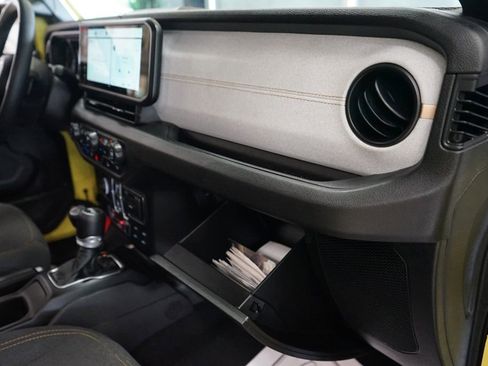 Used 2024 Jeep Wrangler Unlimited AWD/4WD image 47