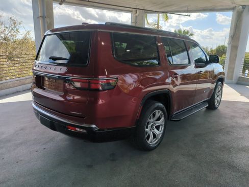 Used 2022 Jeep Wagoneer Series II AWD/4WD image 5