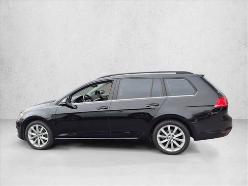 Used 2017 Volkswagen Golf SE FWD image 2