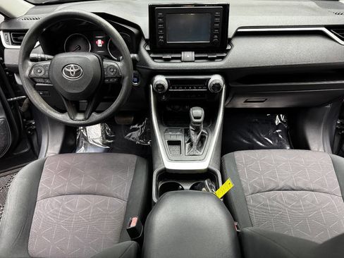 Used 2019 Toyota RAV4 XLE image 39