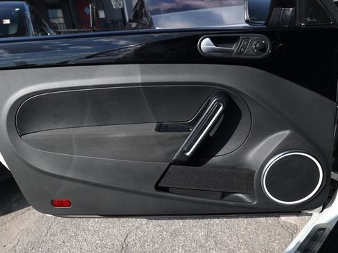 Used 2014 Volkswagen Beetle R-Line FWD image 39