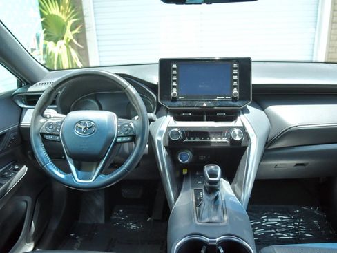 Used 2021 Toyota Venza XLE image 37