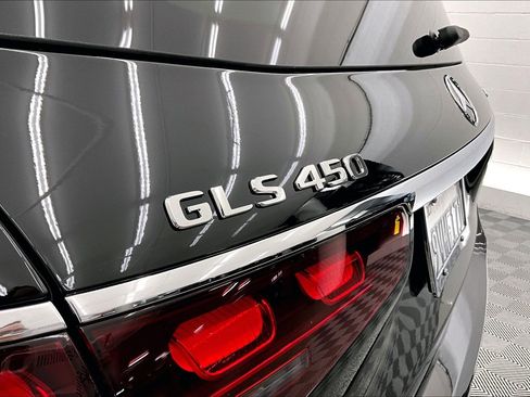 Used 2026 Mercedes-Benz GLS 450 4MATIC image 32