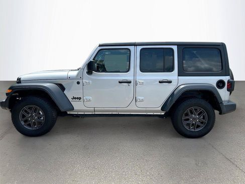 Used 2024 Jeep Wrangler Unlimited Sport AWD/4WD image 7