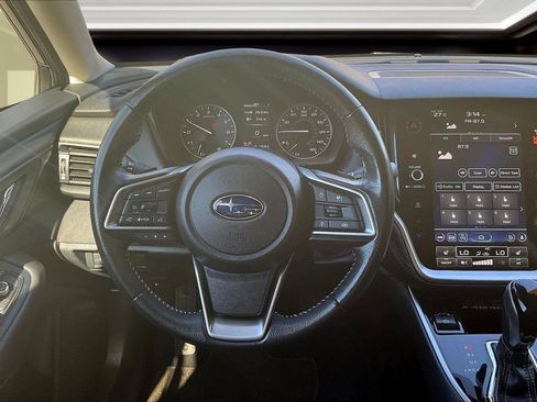 Used 2023 Subaru Outback Premium image 5