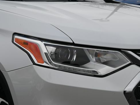 Used 2019 Chevrolet Traverse LT w/ LT Premium Package image 13