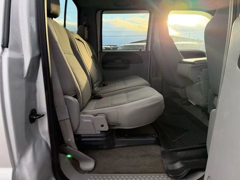 Used 2005 Ford F250 XLT image 16