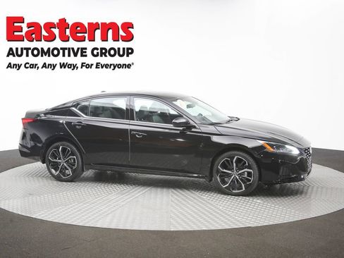 Used 2023 Nissan Altima 2.5 SR w/ SR Premium Package AWD/4WD image 47