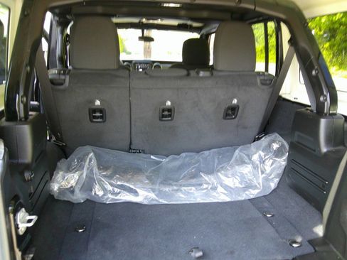 Used 2020 Jeep Wrangler Unlimited Sport S AWD/4WD image 49