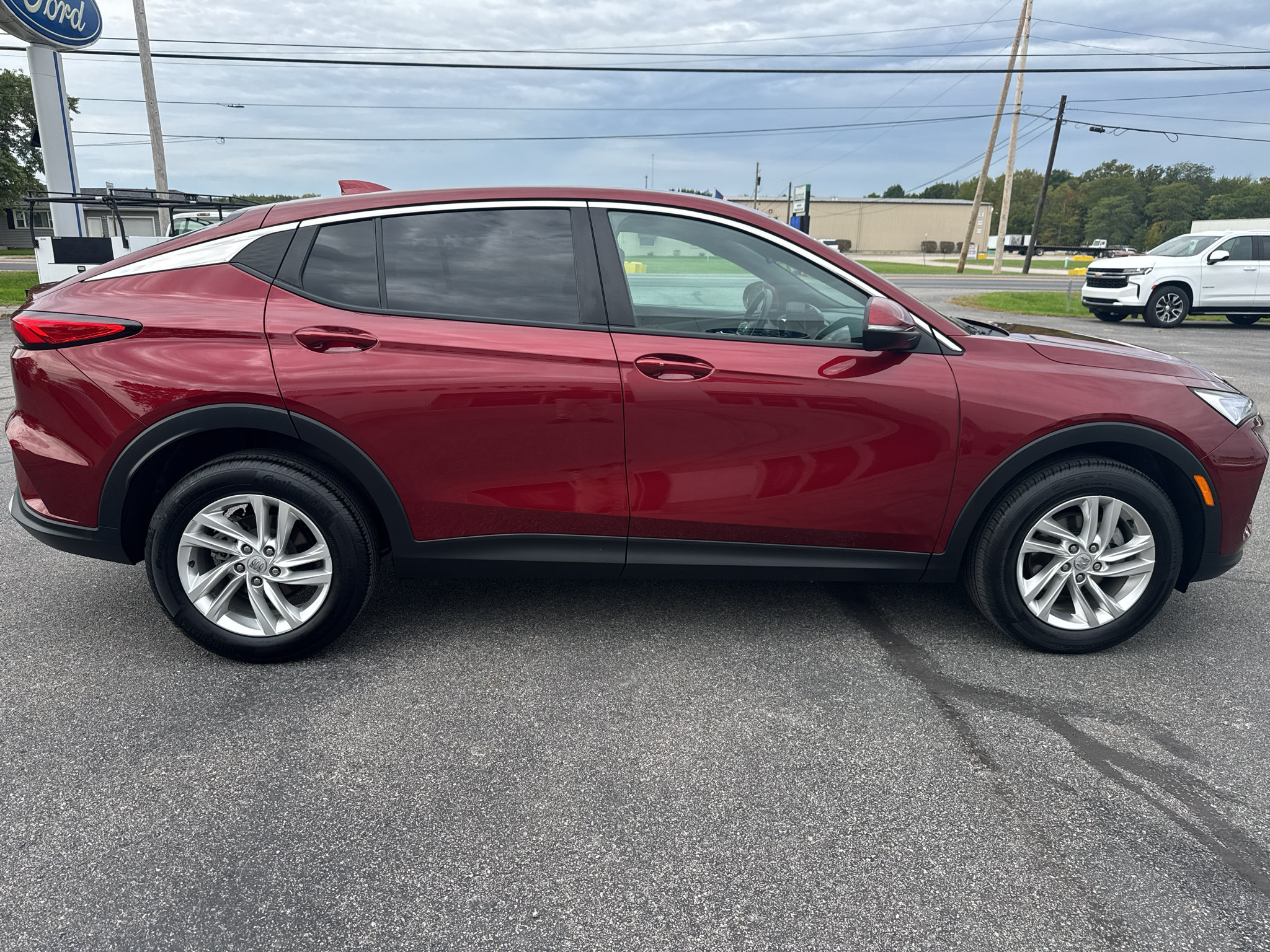 Used 2025 Buick Envista Preferred w/ Convenience I Package FWD image 2