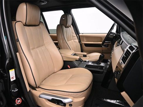 Used 2011 Land Rover Range Rover HSE LUX image 24