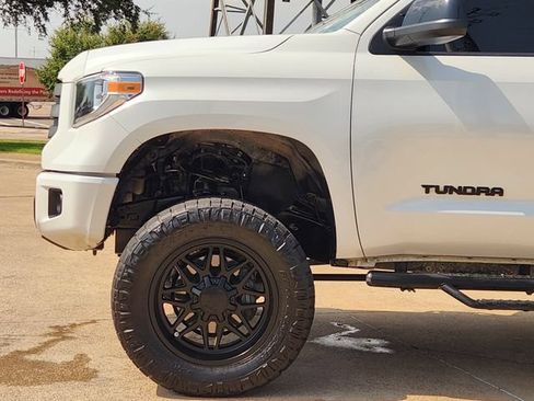 Used 2021 Toyota Tundra Limited w/ Nightshade Special Edition AWD/4WD image 5