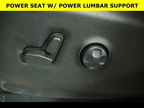 Used 2022 Chrysler Pacifica Touring-L image 7