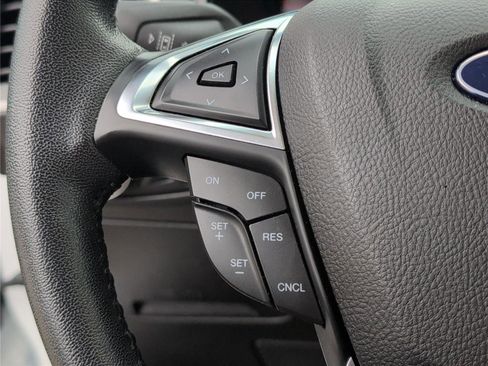 Used 2022 Ford Edge SEL image 21