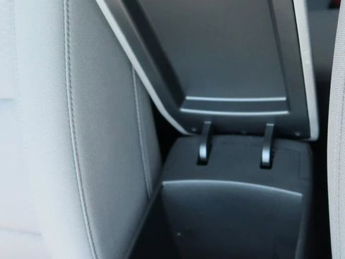 Used 2019 Hyundai Elantra SEL image 29