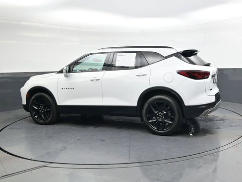 Used 2024 Chevrolet Blazer LT image 7