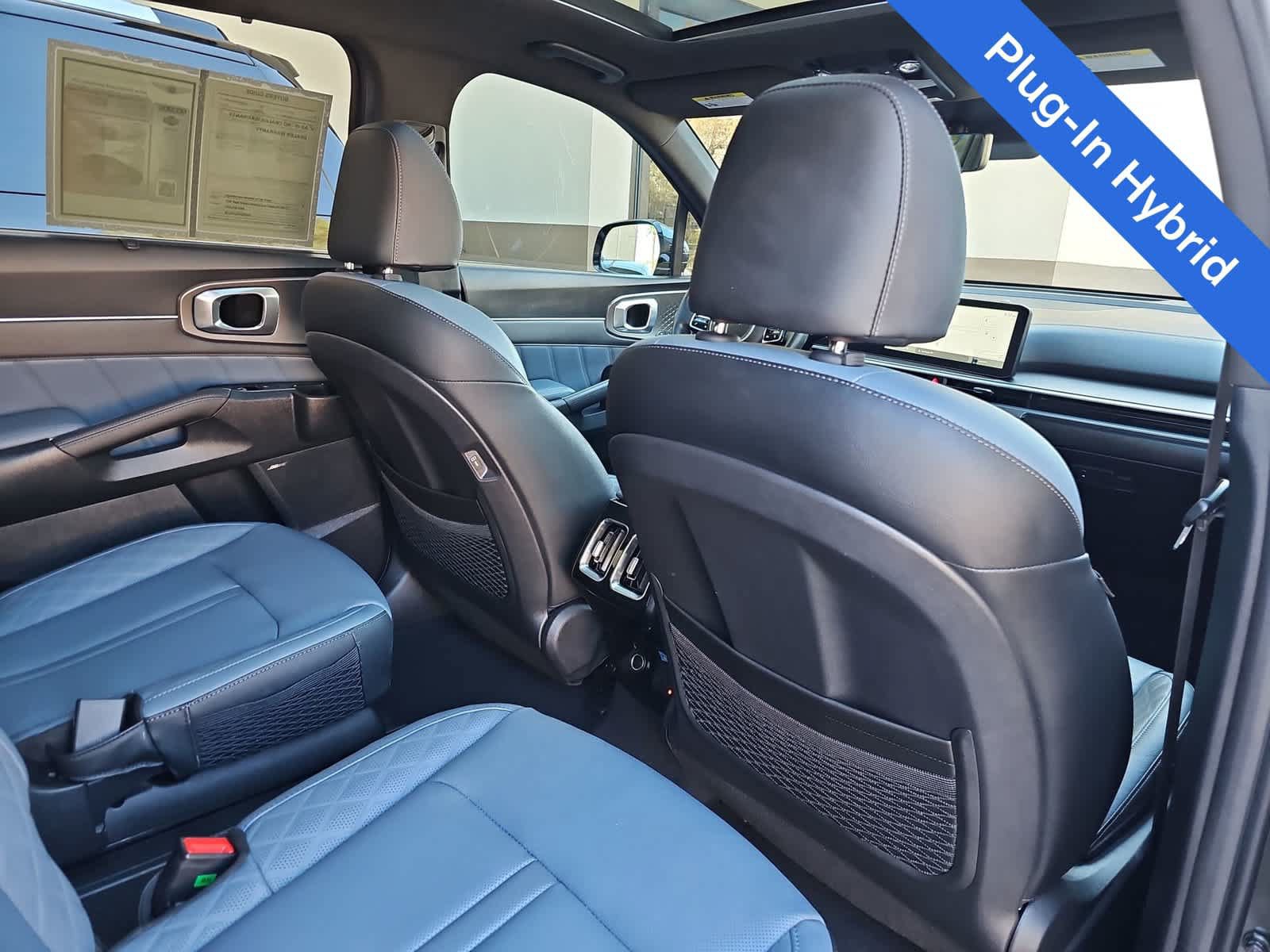 Used 2025 Kia Sorento SX Prestige AWD/4WD image 16