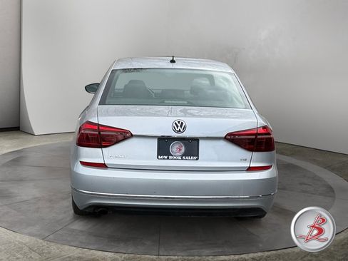 Used 2017 Volkswagen Passat 1.8T S image 6