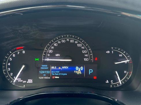 Used 2018 Cadillac XT5 FWD image 35