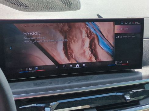 Certified 2024 BMW X5 xDrive50e w/ Premium Package image 24