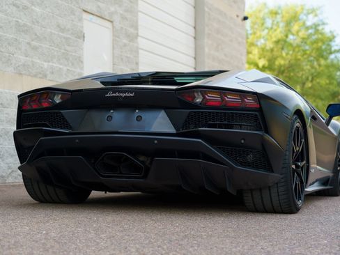 Used 2017 Lamborghini Aventador S AWD/4WD image 51