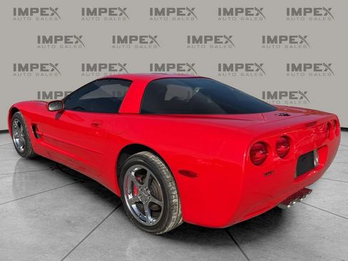 Used 1998 Chevrolet Corvette Coupe w/ Roof Pkg RWD image 3
