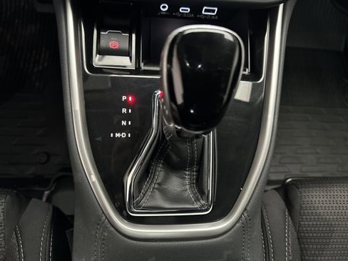 Used 2025 Subaru Outback Premium w/ Popular Package #1A image 36