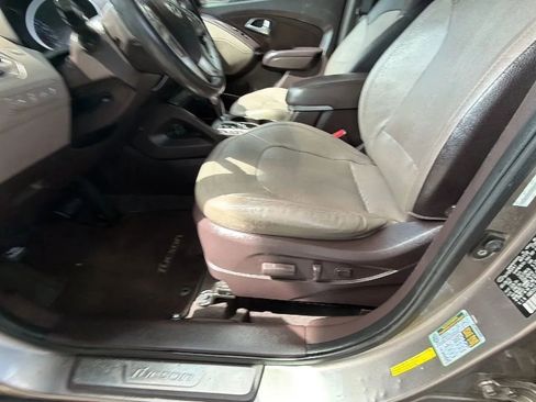 Used 2013 Hyundai Tucson Limited image 36