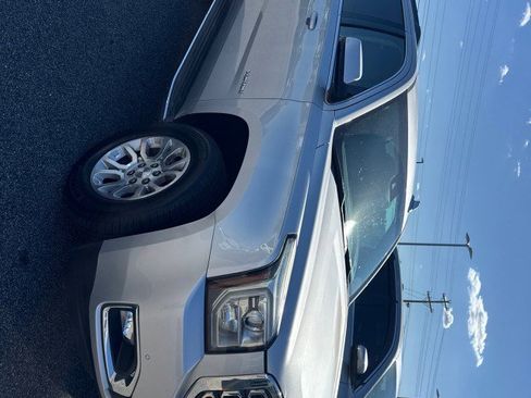 Used 2015 GMC Yukon SLE w/ Convenience Package AWD/4WD image 2