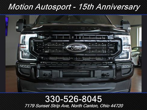 Used 2022 Ford F250 Lariat w/ Black Appearance Package AWD/4WD image 3