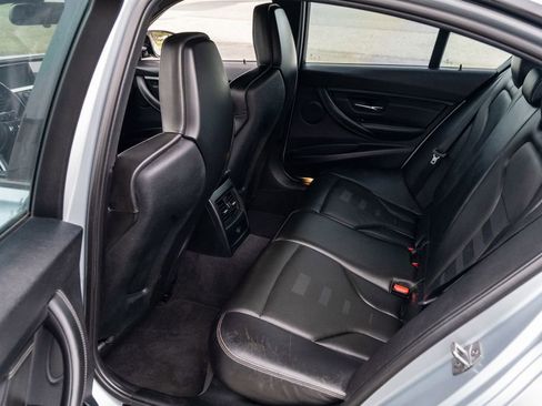 Used 2015 BMW M3 image 29