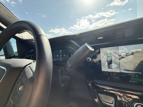 Certified 2025 GMC Sierra 2500 AT4X AWD/4WD image 22