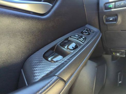 Used 2024 Nissan Sentra SV FWD image 24