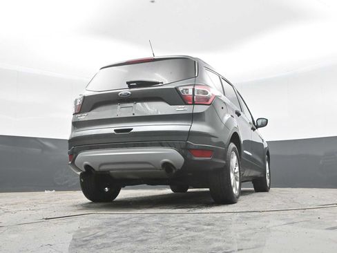 Used 2017 Ford Escape SE w/ Equipment Group 201A AWD/4WD image 33