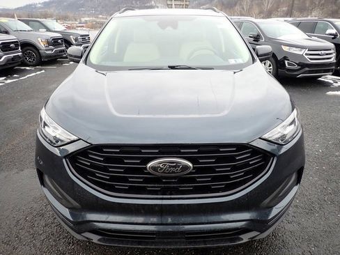 Used 2022 Ford Edge SE w/ Black Appearance Package image 11