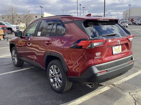 New 2025 Toyota RAV4 XLE Premium image 7