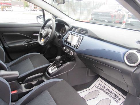 Used 2025 Nissan Versa SV image 23