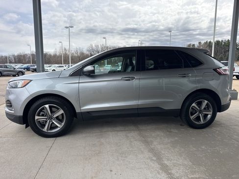 Certified 2024 Ford Edge SEL w/ Convenience Package image 4