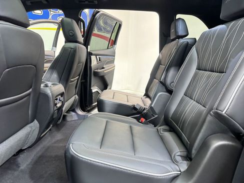 New 2026 Buick Enclave Avenir w/ Super Cruise Package image 12