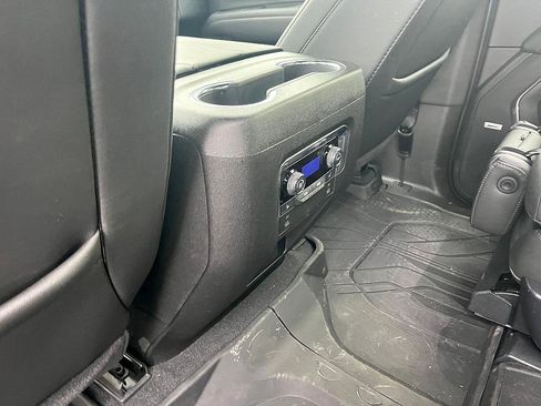 Used 2025 Chevrolet Tahoe Z71 w/ Comfort Package image 28