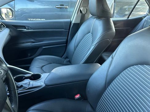 Used 2024 Toyota Camry SE FWD image 10