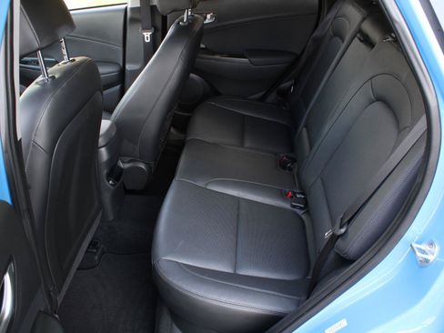 Used 2022 Hyundai Kona Limited AWD/4WD image 19