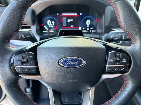 Certified 2025 Ford Explorer ST-Line w/ ST-Line Street Pack AWD/4WD image 23