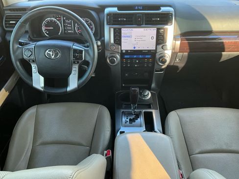 Used 2022 Toyota 4Runner Limited AWD/4WD image 12